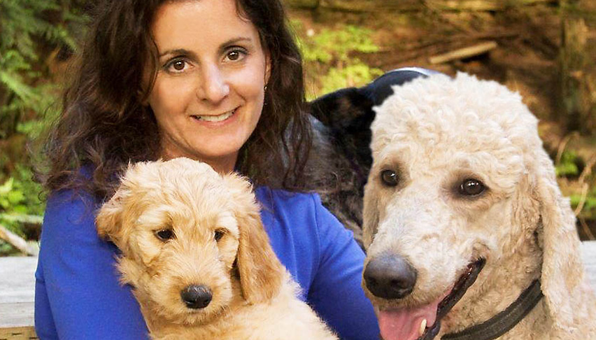 Smart Animal Talk with Deborah Wolfe on Pet Paws Radio